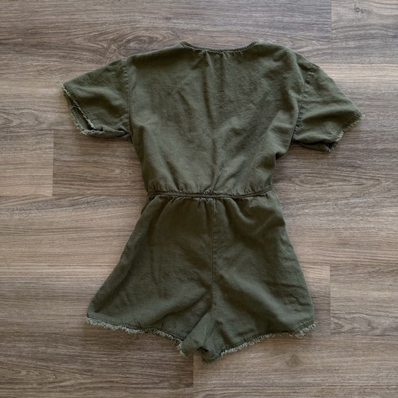 Romper - Picture 6 of 6
